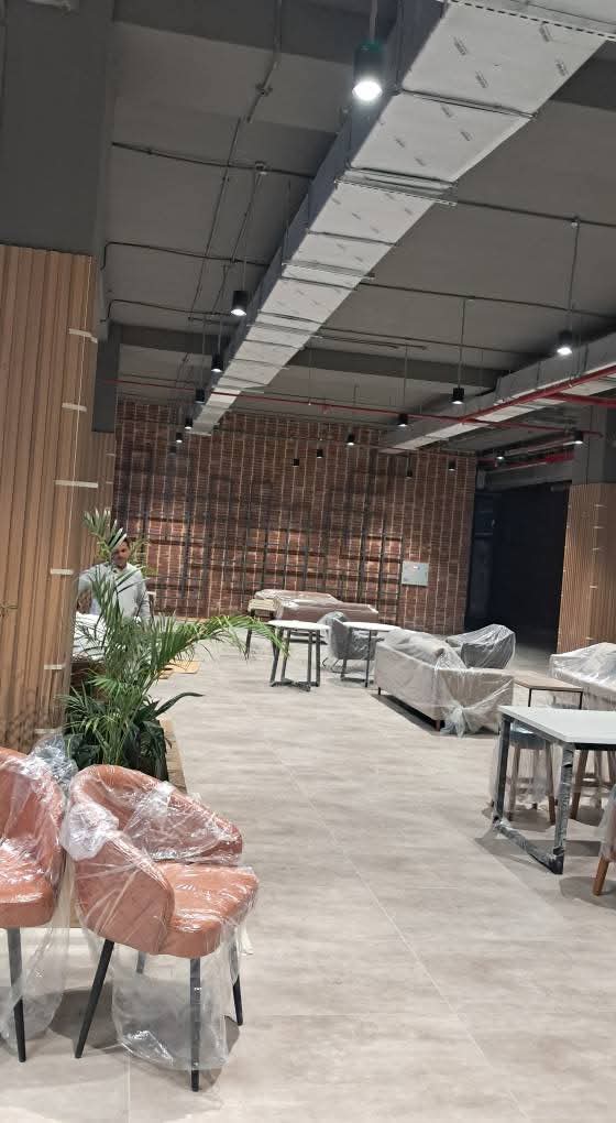 Tech Breakout Area & Casual Seating